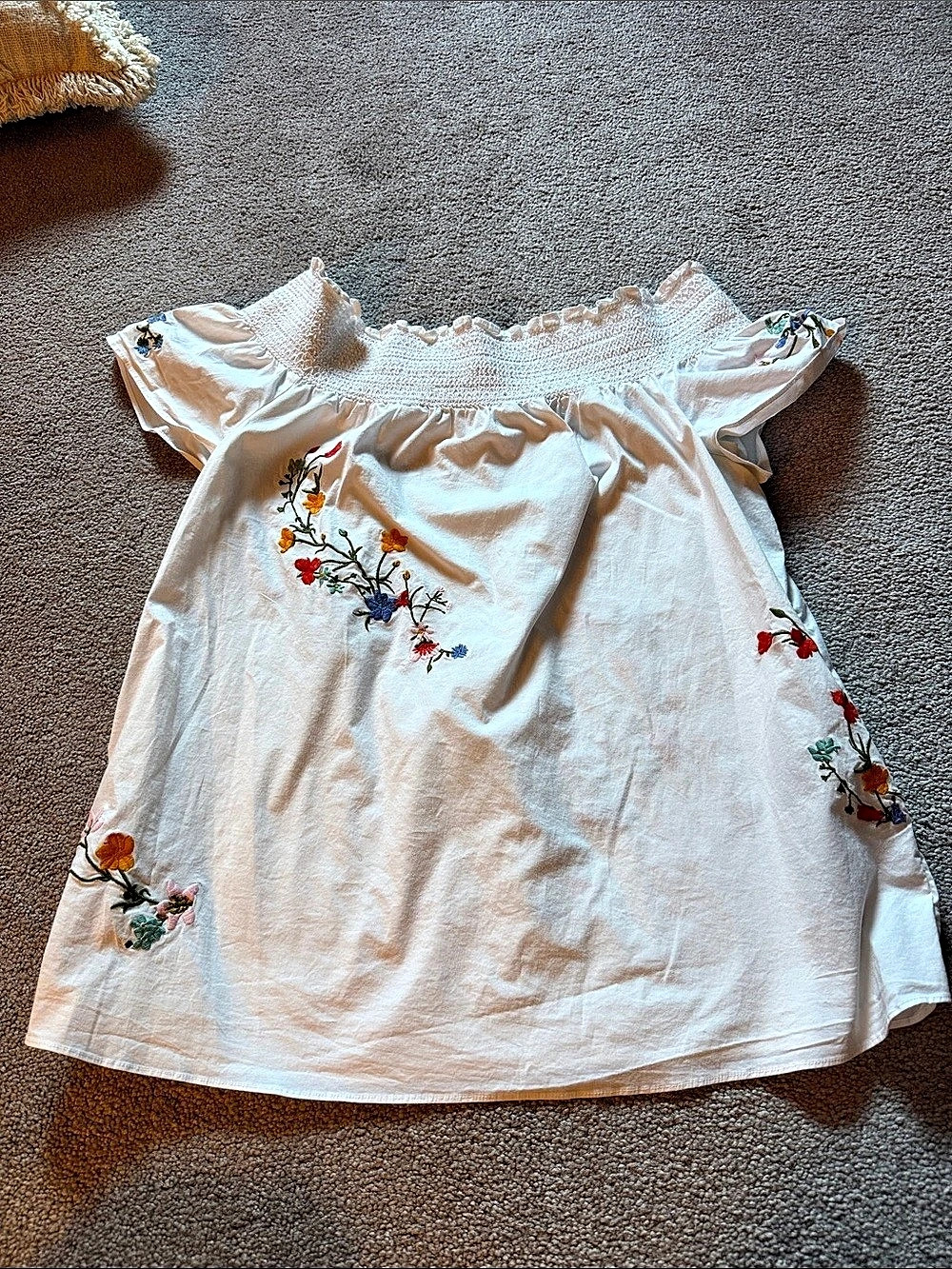Tory Burch Floral Embroidered Blouse in White Size 10